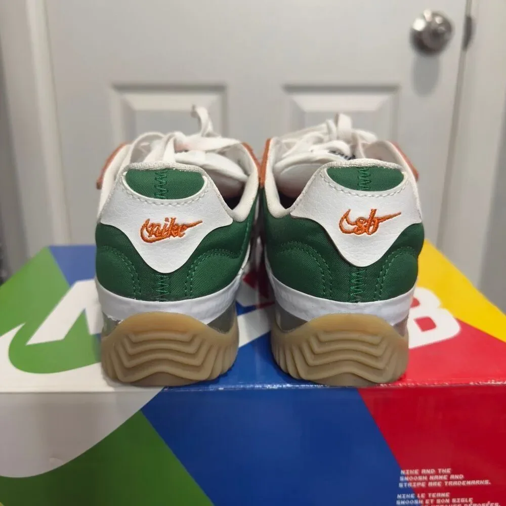 Nike BRSB orange pine green men’s sneaker size US 4